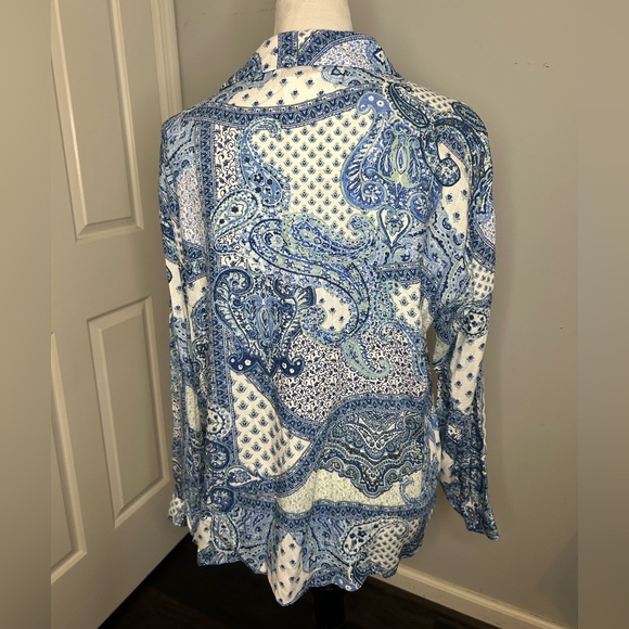 Zara Paisley Button-Up Blouse NWT - Picture 2 of 3
